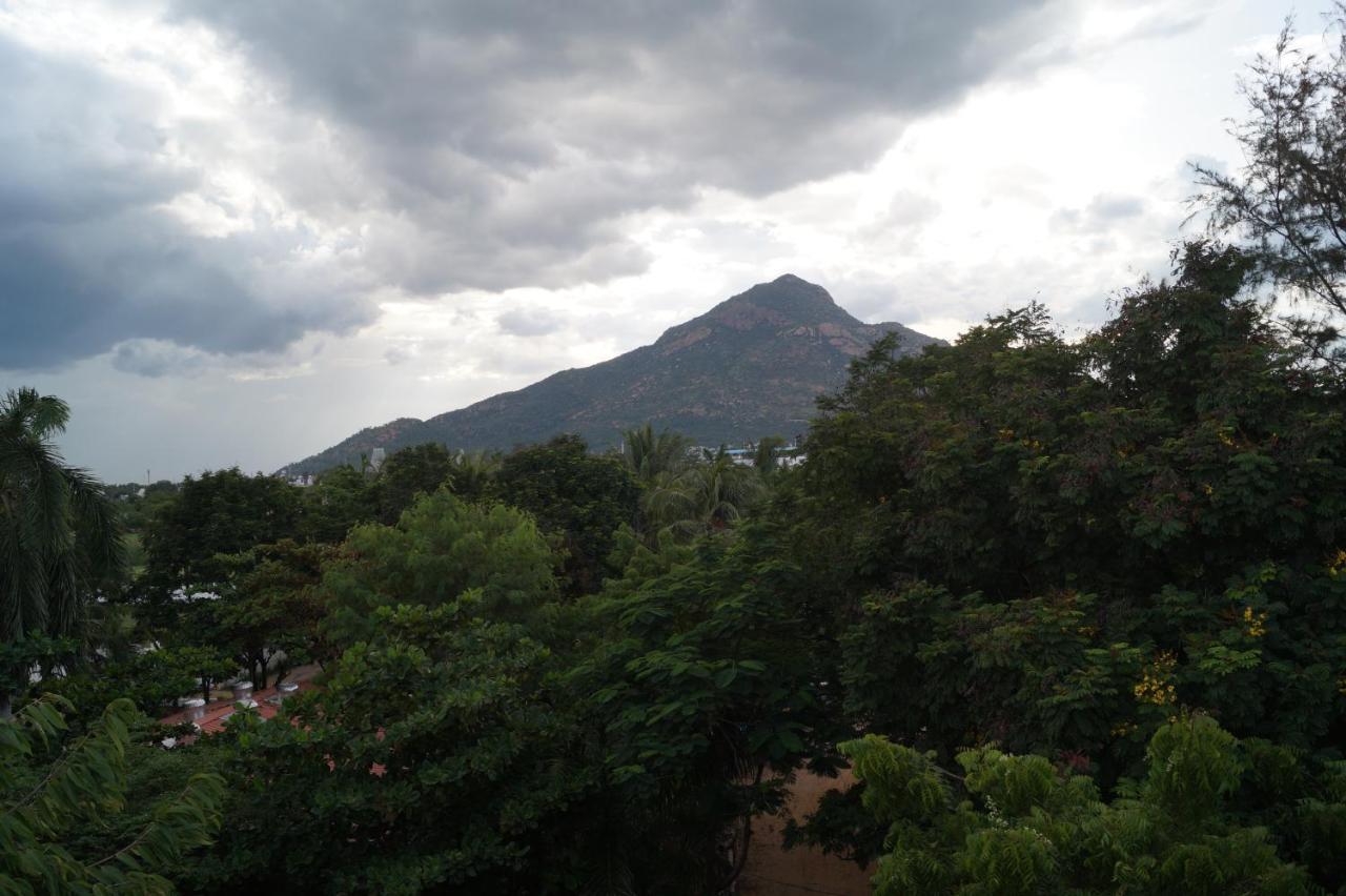 Hotel Siva Sakthi Tiruvannamalai Ngoại thất bức ảnh