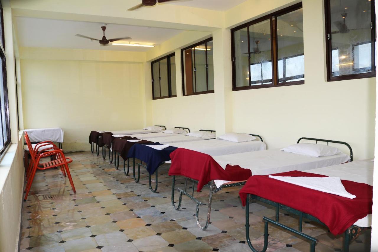 Hotel Siva Sakthi Tiruvannamalai Ngoại thất bức ảnh