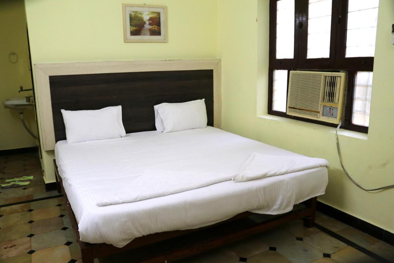 Hotel Siva Sakthi Tiruvannamalai Ngoại thất bức ảnh