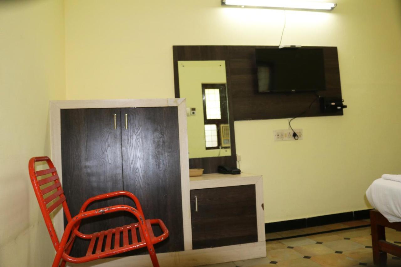 Hotel Siva Sakthi Tiruvannamalai Ngoại thất bức ảnh