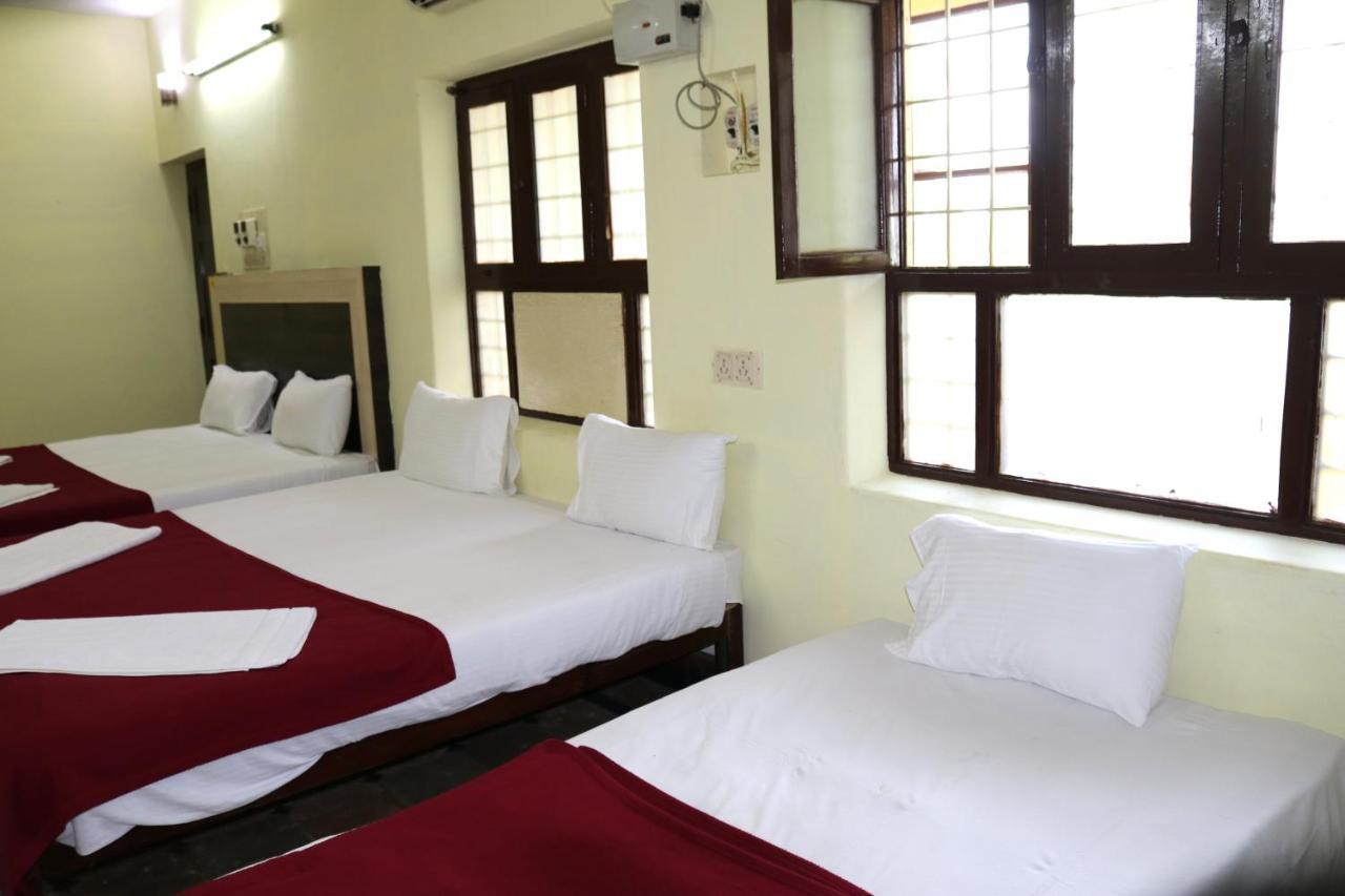 Hotel Siva Sakthi Tiruvannamalai Ngoại thất bức ảnh