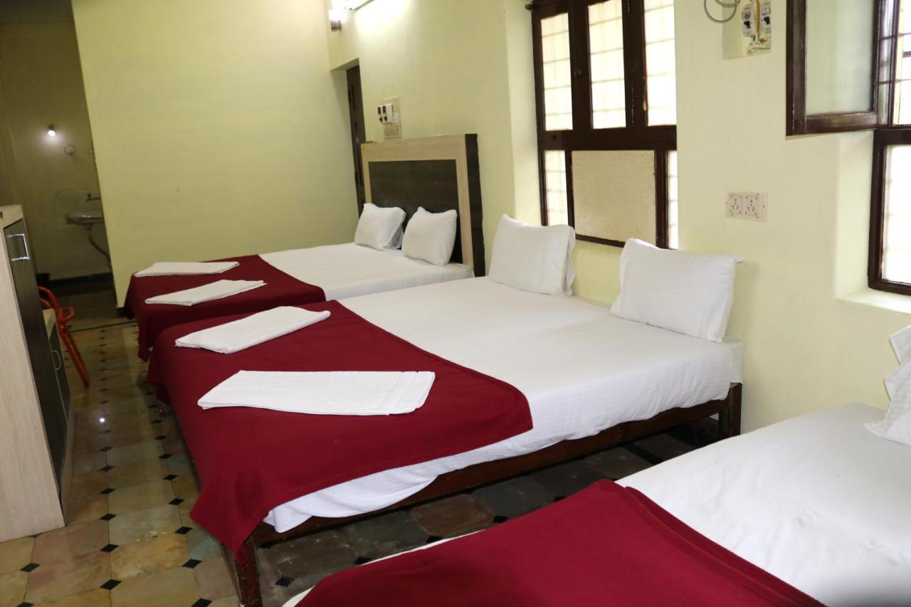 Hotel Siva Sakthi Tiruvannamalai Ngoại thất bức ảnh