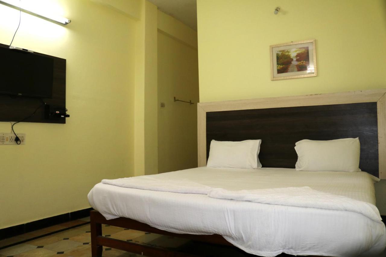 Hotel Siva Sakthi Tiruvannamalai Ngoại thất bức ảnh