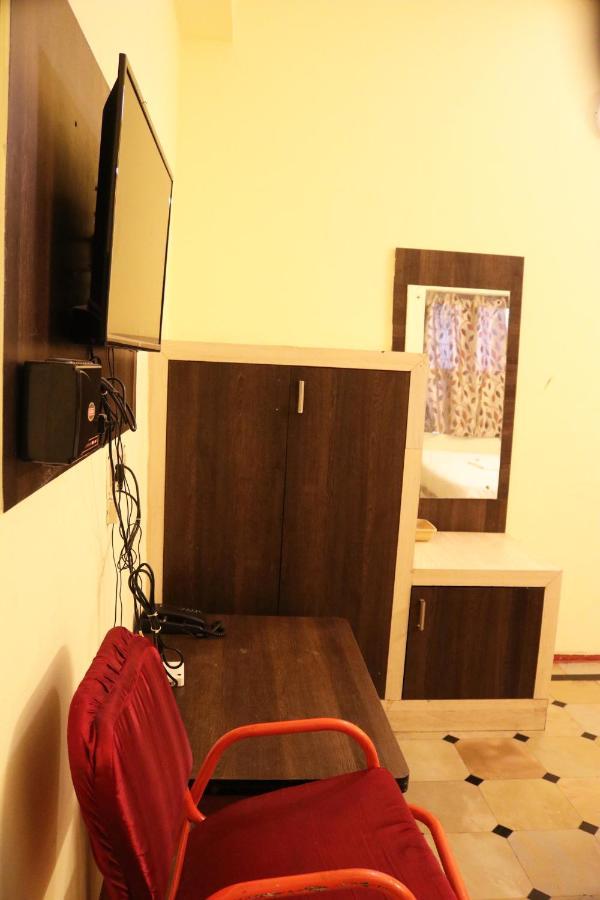 Hotel Siva Sakthi Tiruvannamalai Ngoại thất bức ảnh