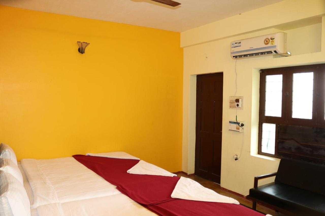 Hotel Siva Sakthi Tiruvannamalai Ngoại thất bức ảnh