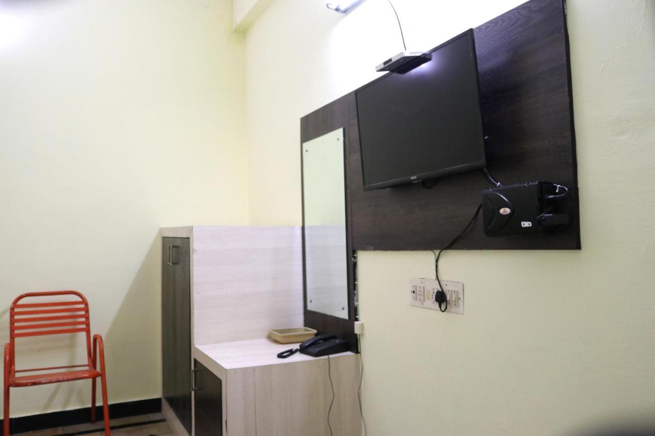 Hotel Siva Sakthi Tiruvannamalai Ngoại thất bức ảnh